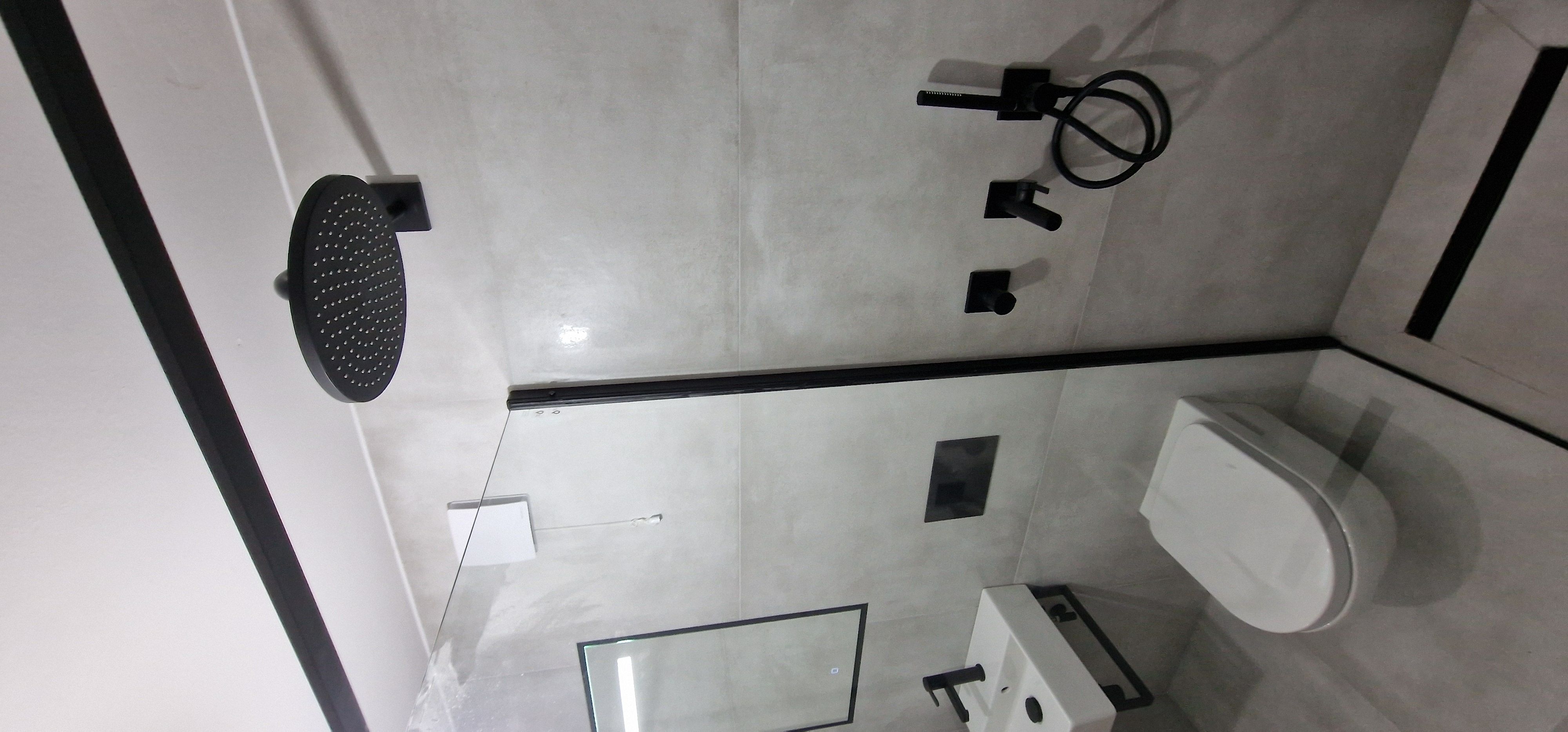 Minimalist Black & White Bathroom Suite - Thumbnail 6